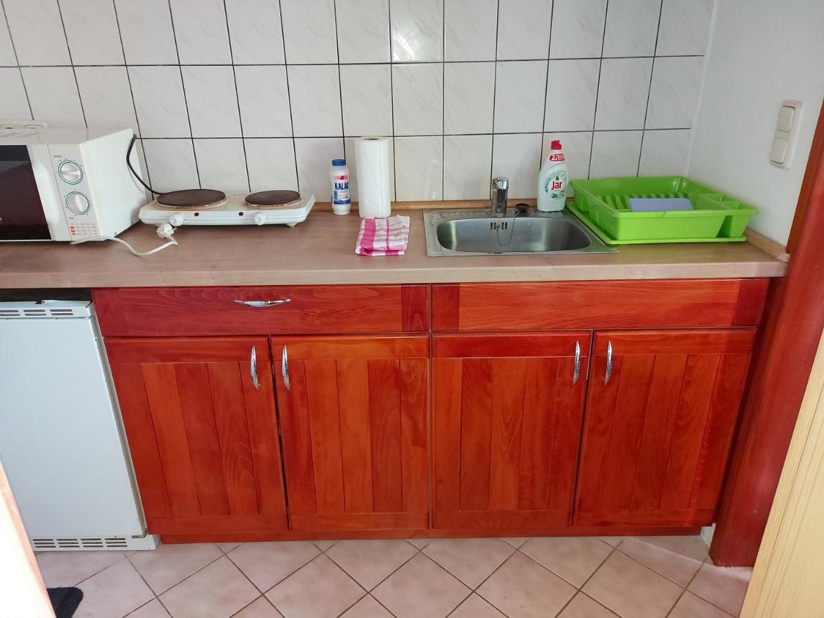 Hoffmann Vendeghaz Apartment Nagyrakos Ngoại thất bức ảnh