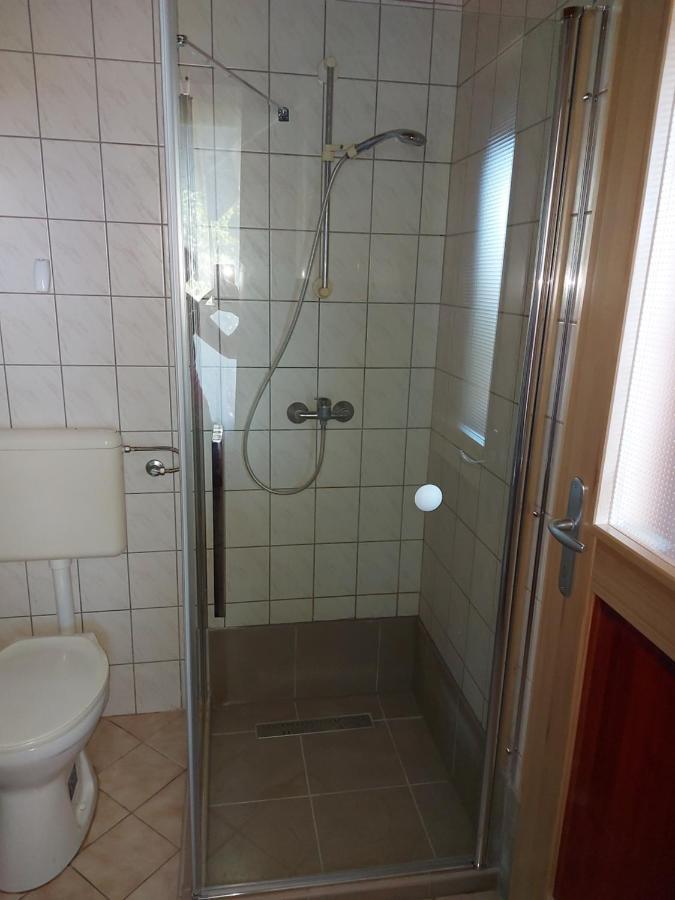 Hoffmann Vendeghaz Apartment Nagyrakos Ngoại thất bức ảnh